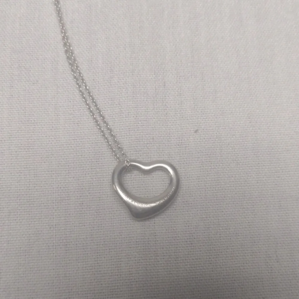 Tiffany & Co. Elsa Peretti Large Open Heart Pendant Necklace With Bag 16in chain